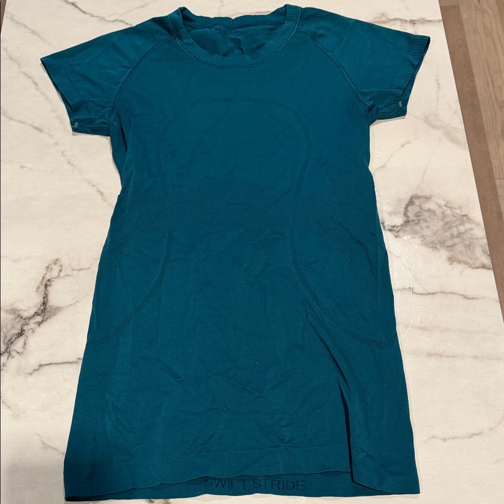 lululemon athletica Teal Short Sleeve Tee